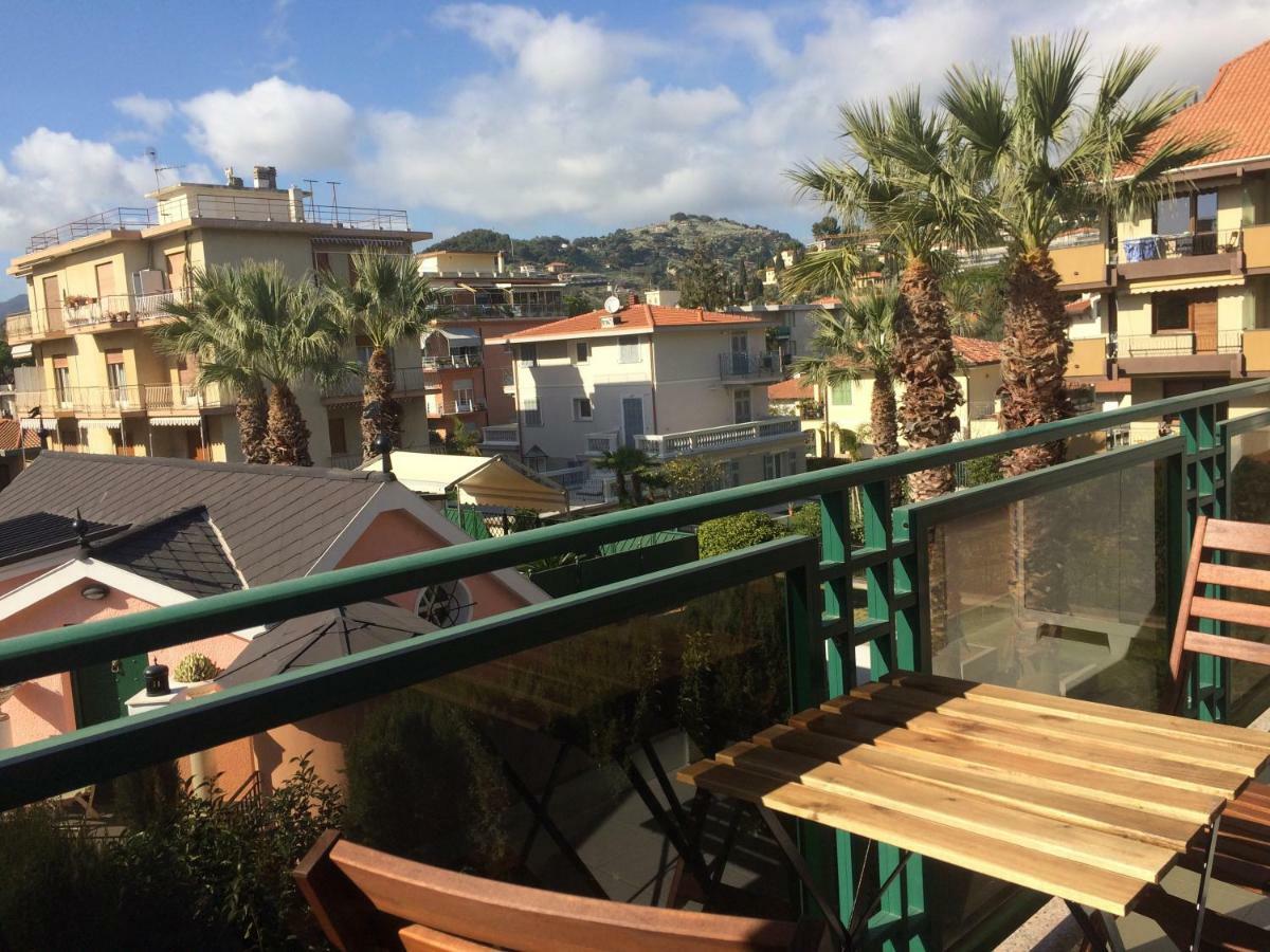 Ferienwohnung Casa Ginestra Mare Bordighera Exterior foto